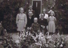 peter alewijns Jan Dora en de 5 kinderen [1945]